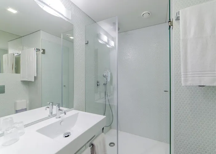 Отель Moov Porto Norte