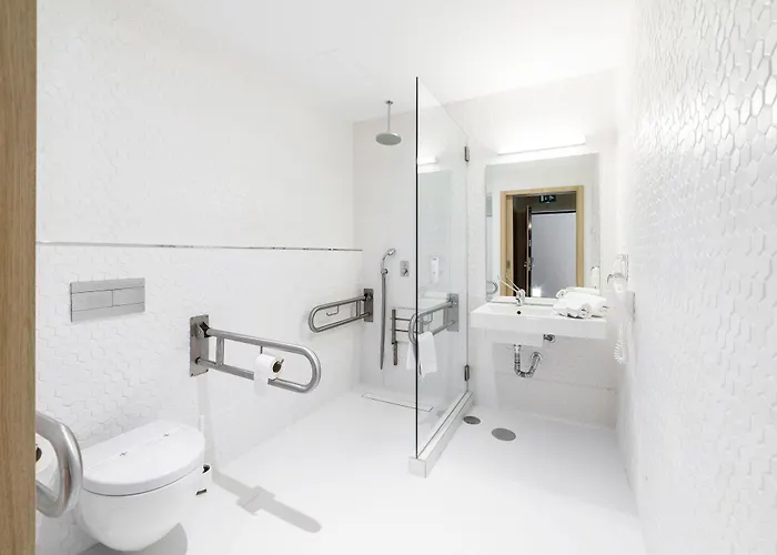 Отель Moov Porto Norte 2*