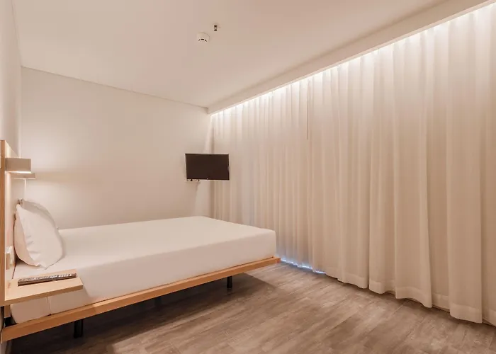 Moov Porto Norte Отель