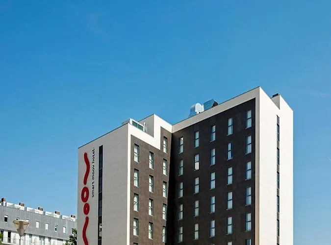 Отель Moov Porto Norte 2*