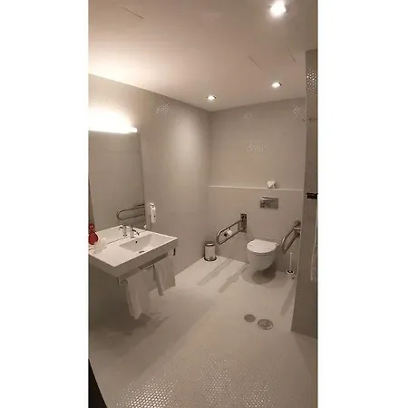 Moov Porto Norte מלון 2*