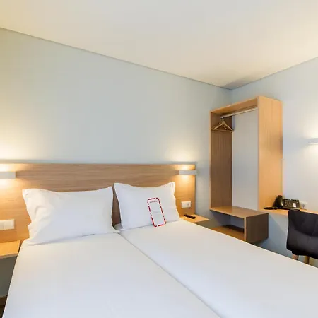 מלון Moov Porto Norte 2*