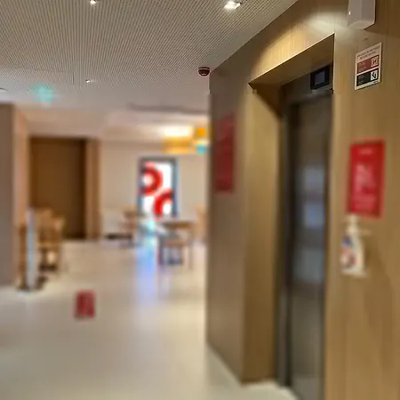 姆夫波尔图北酒店 2*