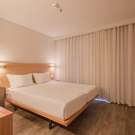 Moov Porto Norte Hotel