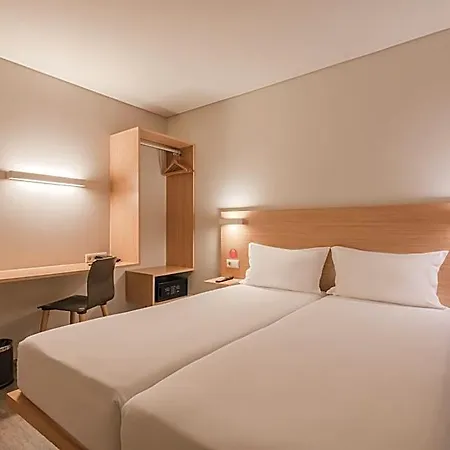 姆夫波尔图北酒店 酒店 2*
