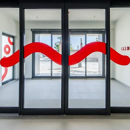 מלון Moov Porto Norte 2*