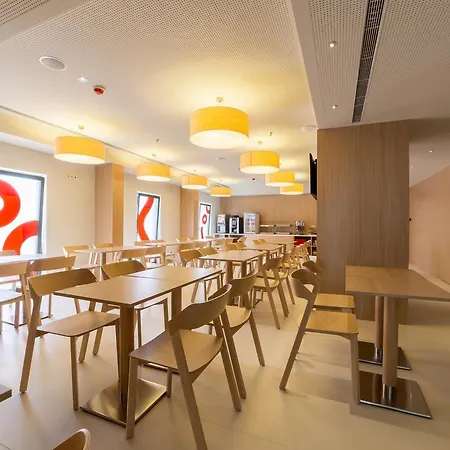 Moov Porto Norte Hotel