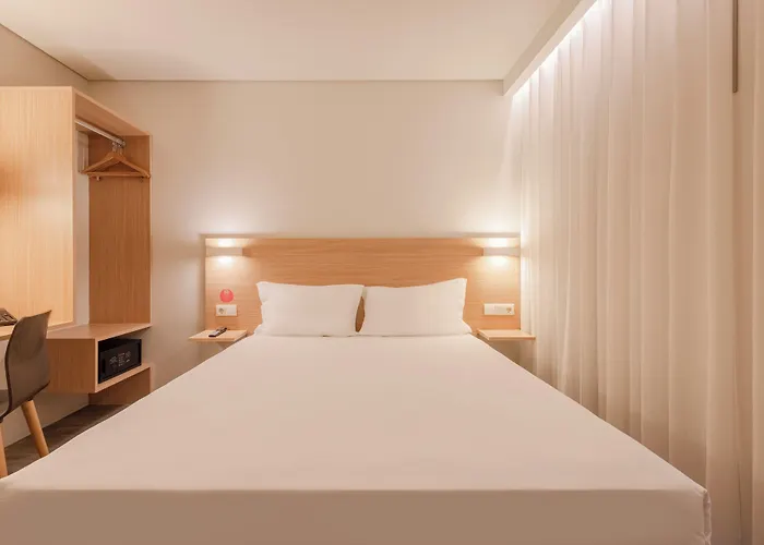 Moov Porto Norte Hotel